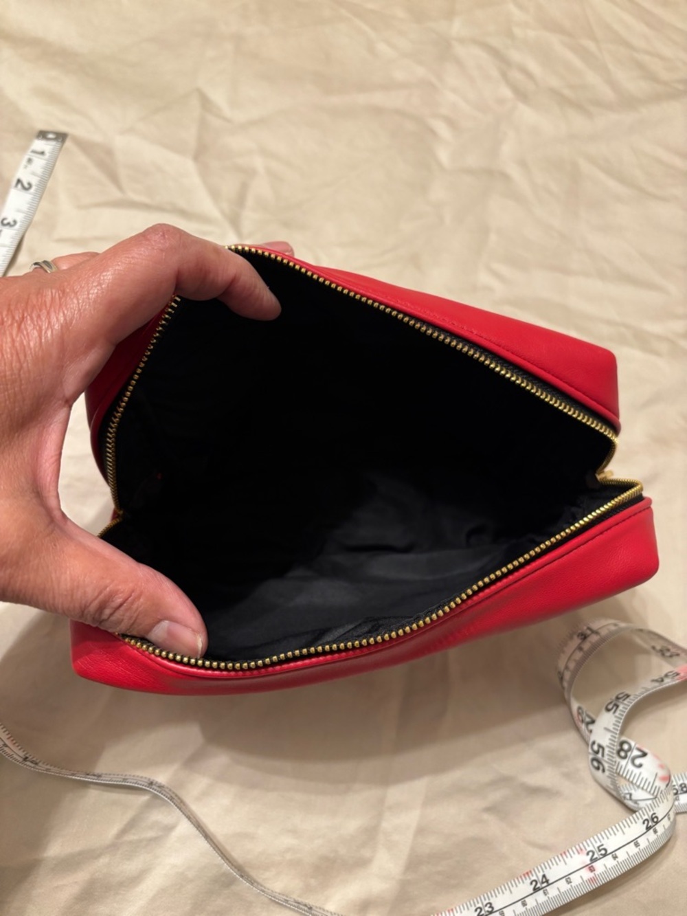 YSL Beauté Red Cosmetic Bag Gold Logo Makeup Pouch Travel Case - Picture 7 of 8
